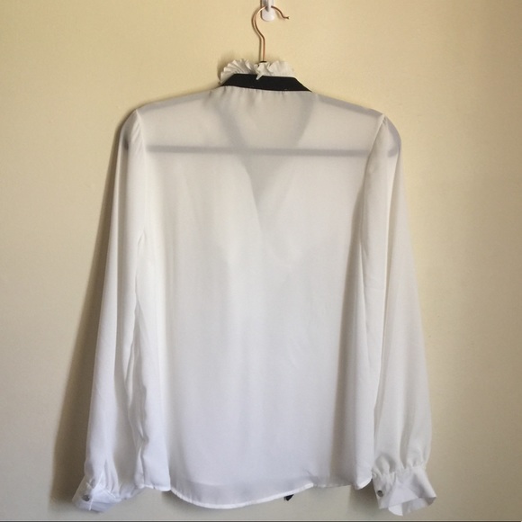 Haute Monde ruffle white blouse Large - Picture 6 of 6